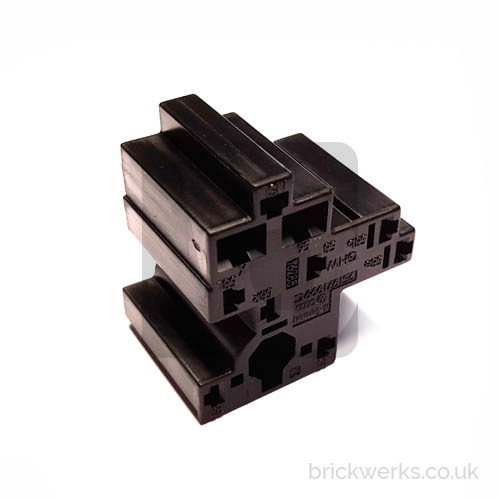 Electrical Connector - T3 / Headlamp Switch / Late
